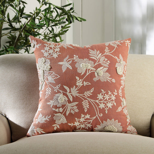 Coussin floral brodé à la main de la collection Aubrey