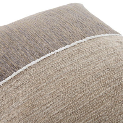 Coussin en velours chenille à point de chaînette de la collection Bronte