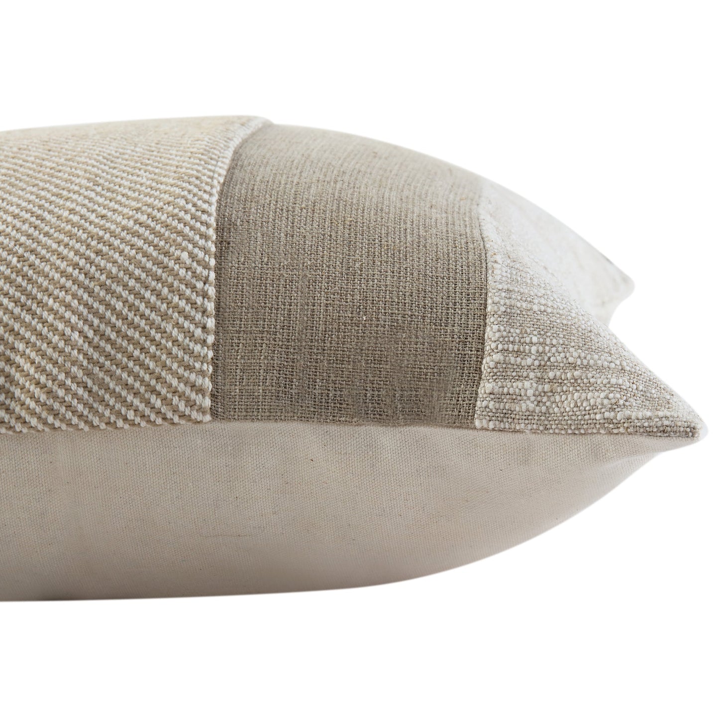 Coussin patchwork en soie flammée de la collection Bronte