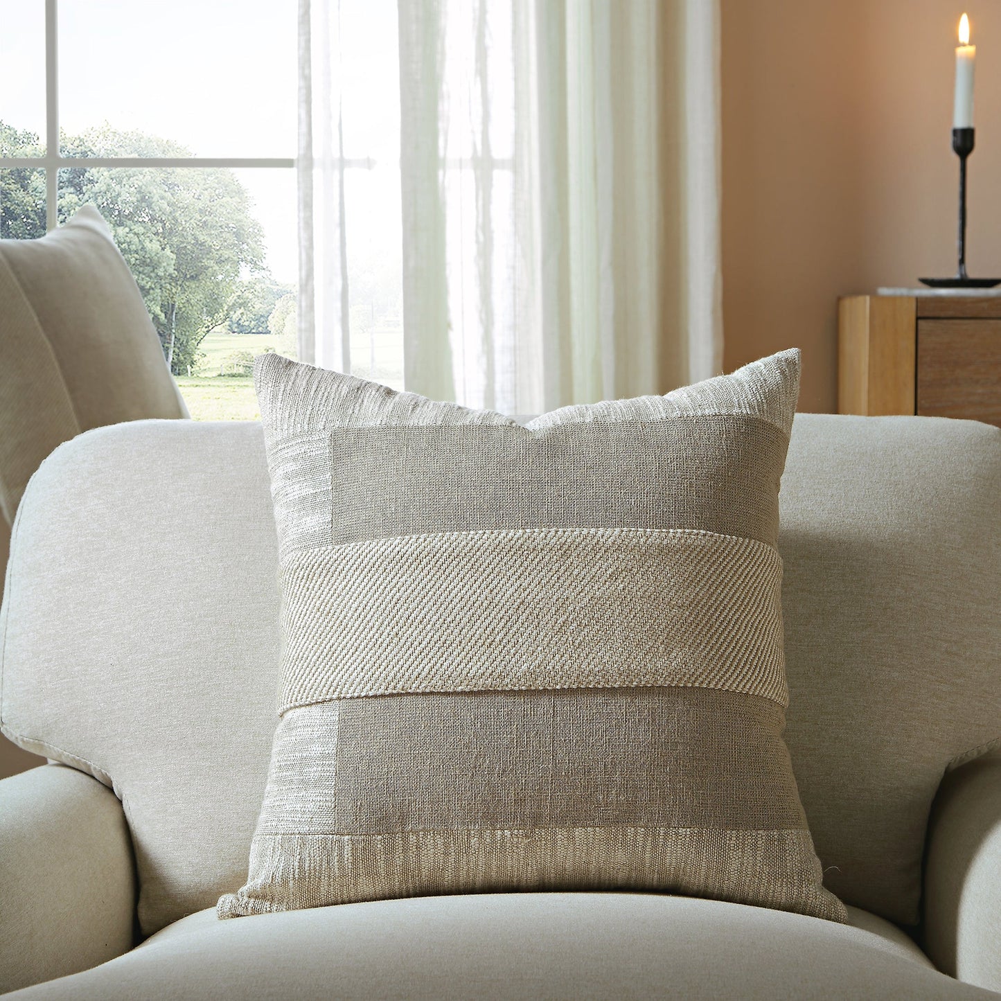 Coussin patchwork en soie flammée de la collection Bronte