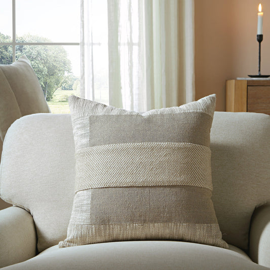 Coussin patchwork en soie flammée de la collection Bronte