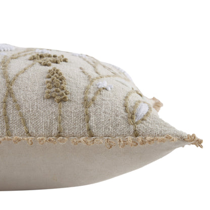 Coussin carré brodé à la main en dentelle de jute au crochet Delilah