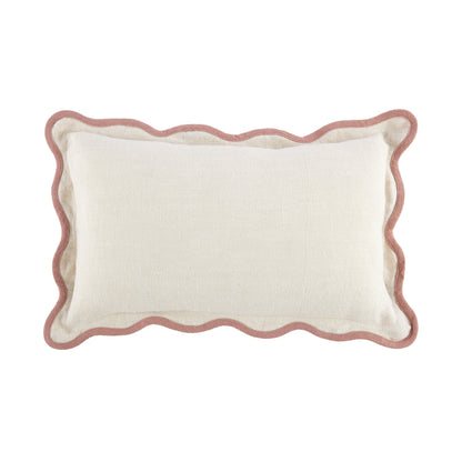 Coussin rectangulaire festonné rose poudré Evie Linen