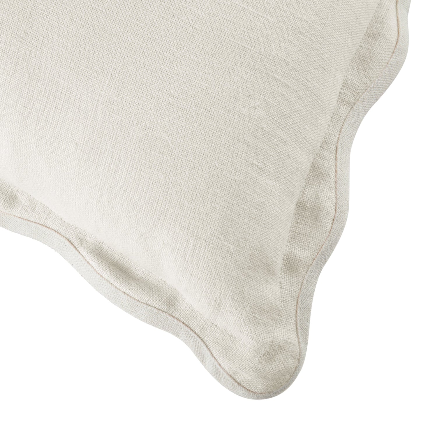 Coussin carré festonné blanc en poudre de lin Evie