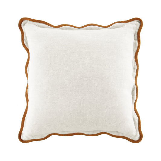 Coussin carré festonné en lin Evie caramel