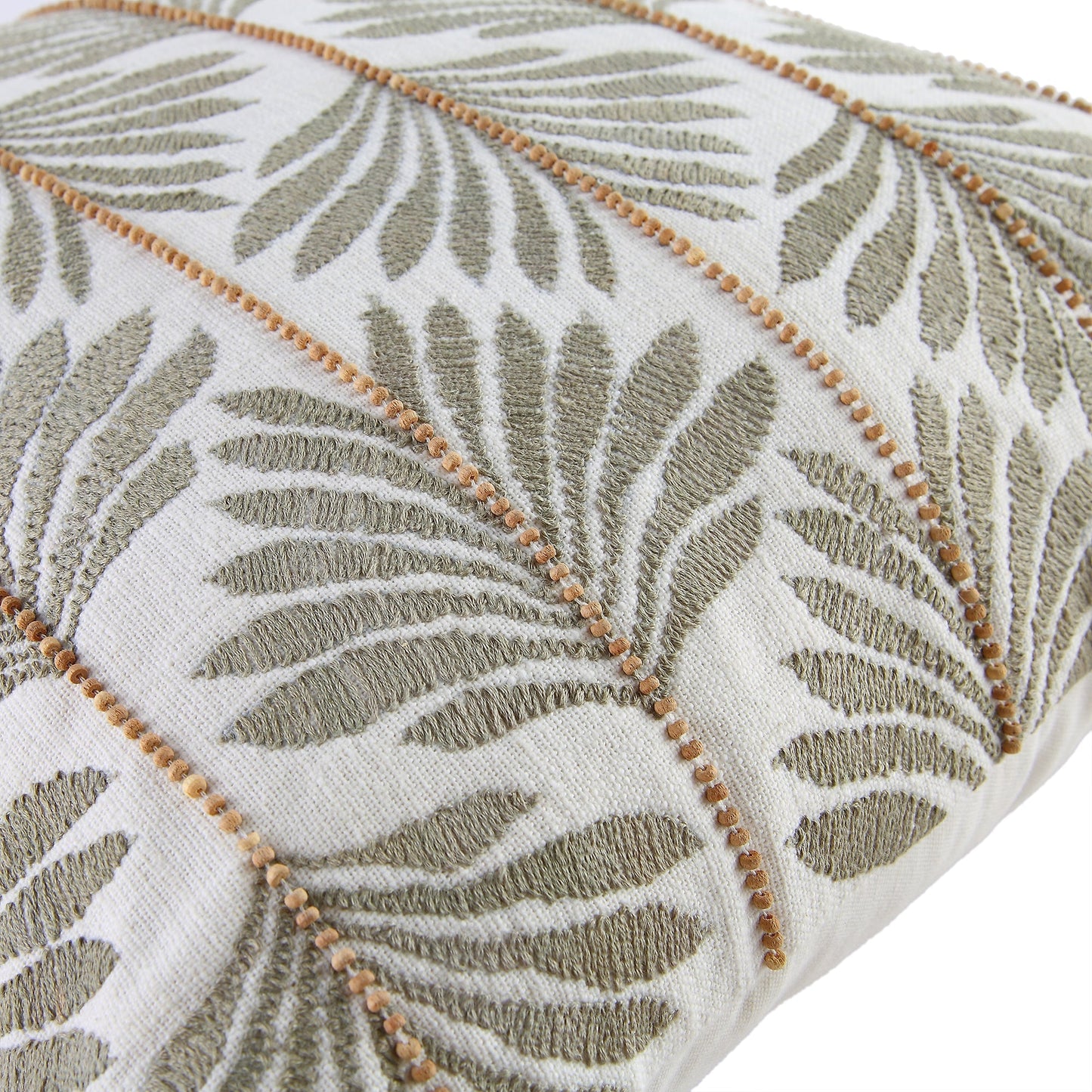 Coussin perlé brodé à la main de la collection Vine Japonica