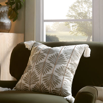 Coussin perlé brodé à la main de la collection Vine Japonica