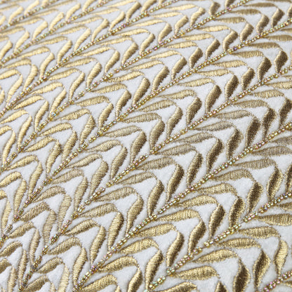 Coussin en velours perlé à la main Jasmine de la collection Luxe