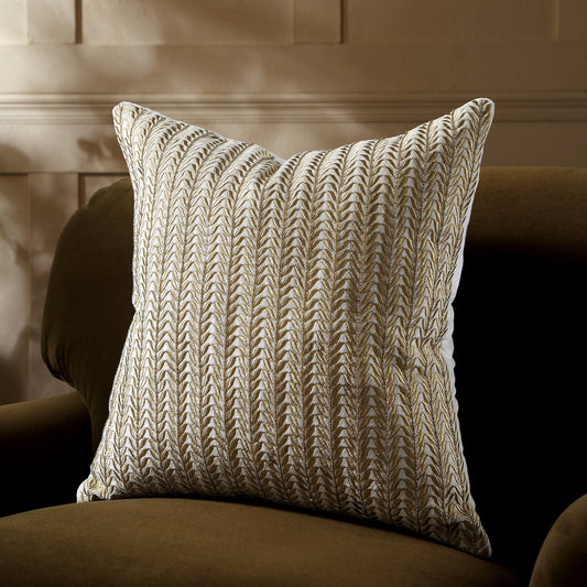 Coussin en velours perlé à la main Jasmine de la collection Luxe