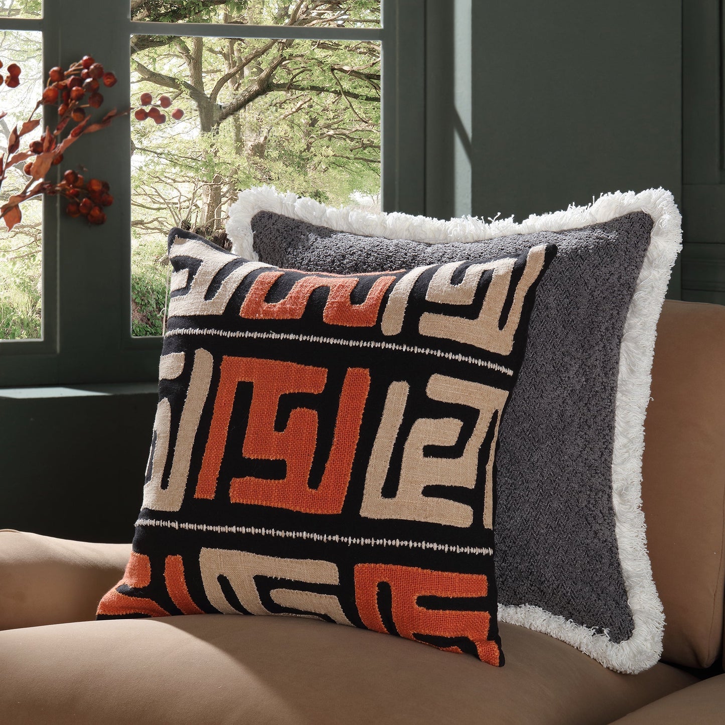 Oreiller appliqué en terre cuite brûlée Javari