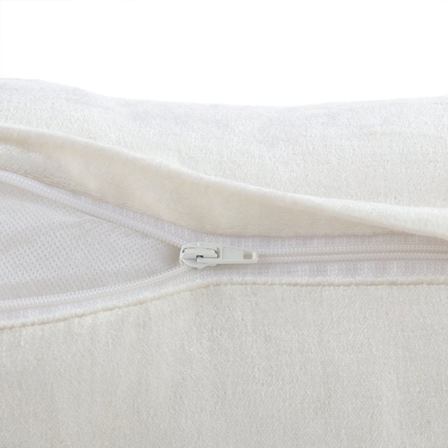 Coussin en velours perlé à la main avec tige linéaire de la collection Luxe