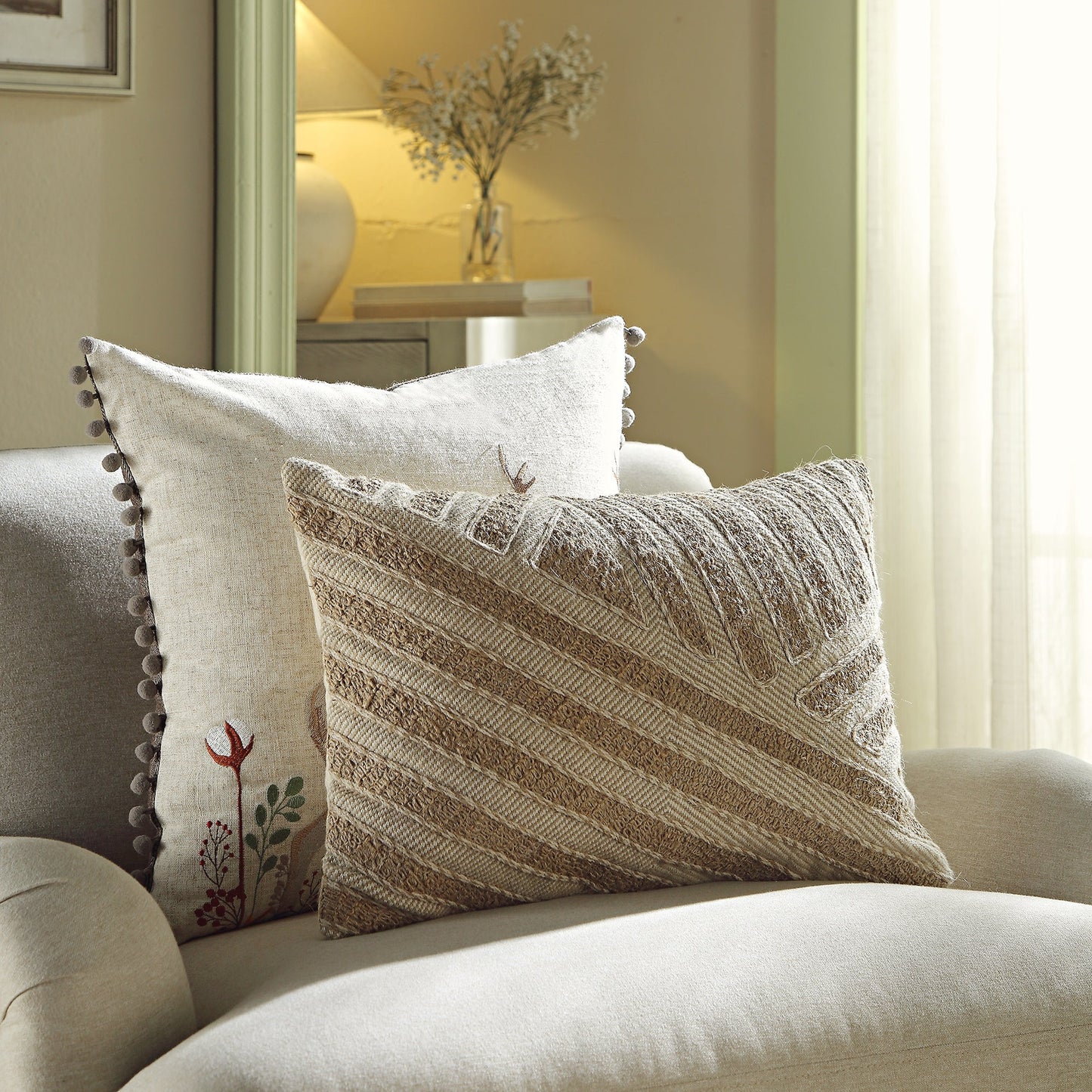Coussin en jute du Nil de la collection Boho