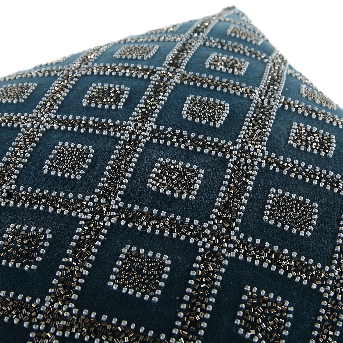 Oreiller en velours de coton bleu sarcelle à perles Ottavia de la collection Luxe