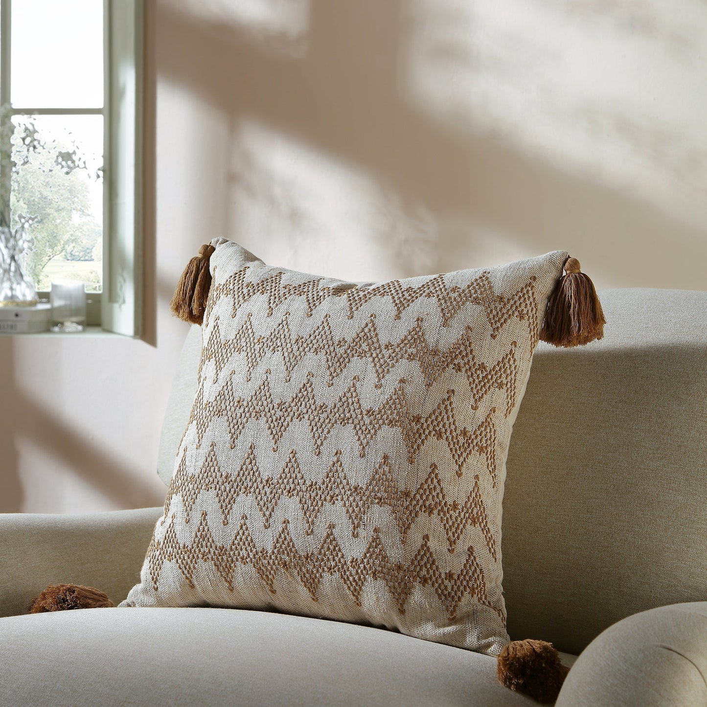 Coussin à motif de rivière de la collection Boho