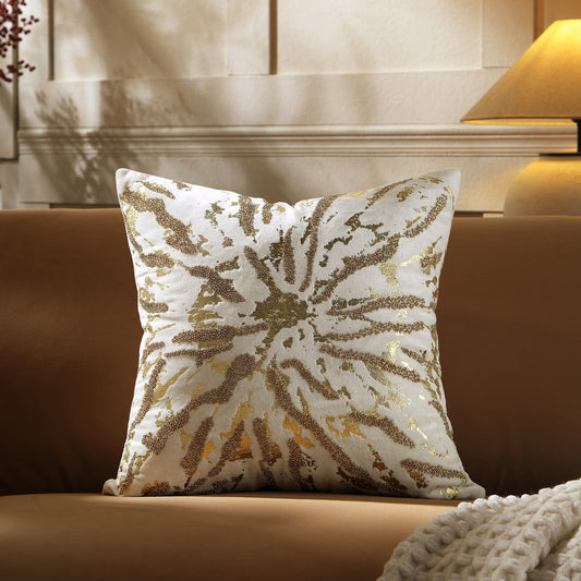Coussin en velours perlé à la main, motif feuille d'or, collection Luxe Starburst