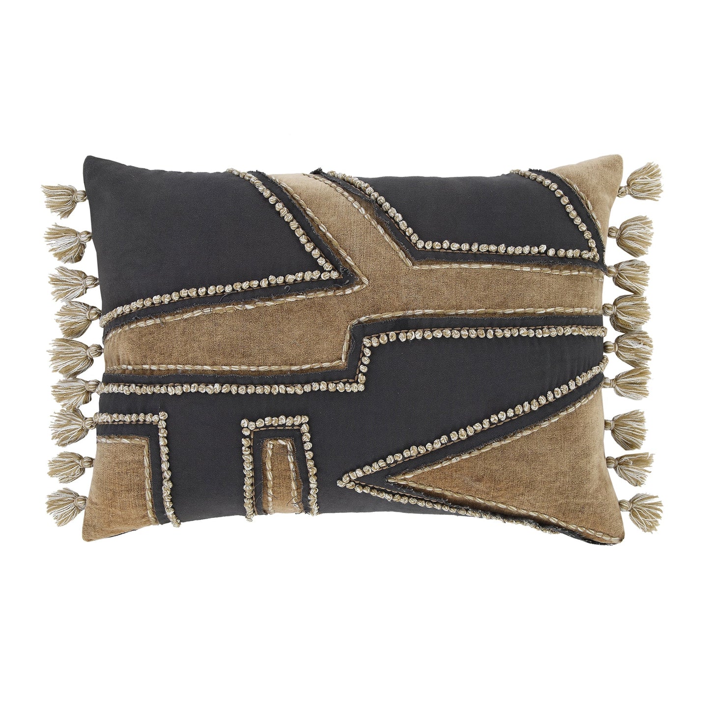 Coussin à pompons en laine lavée aux enzymes de la collection Wylder
