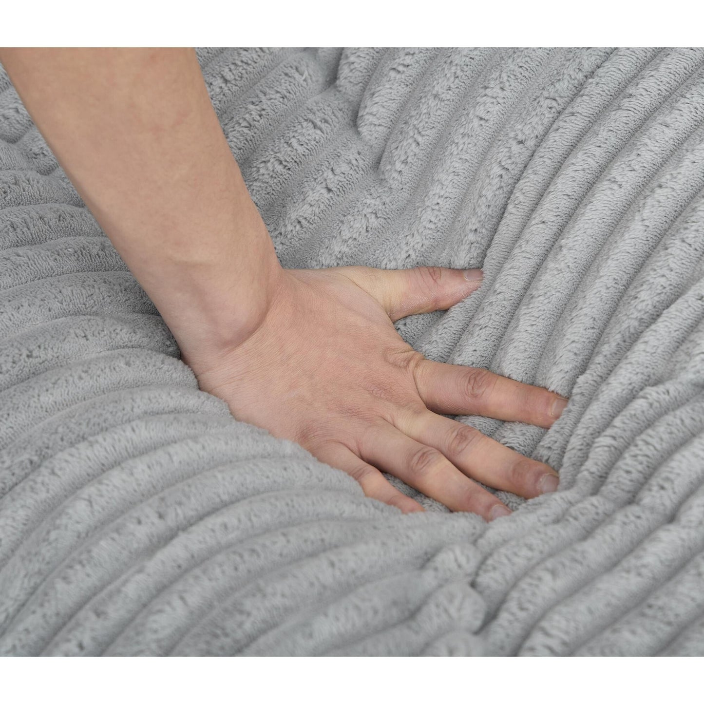 Canapé-lit surdimensionné Harmonia 109 W en velours côtelé, méridienne double profonde avec 4 coussins