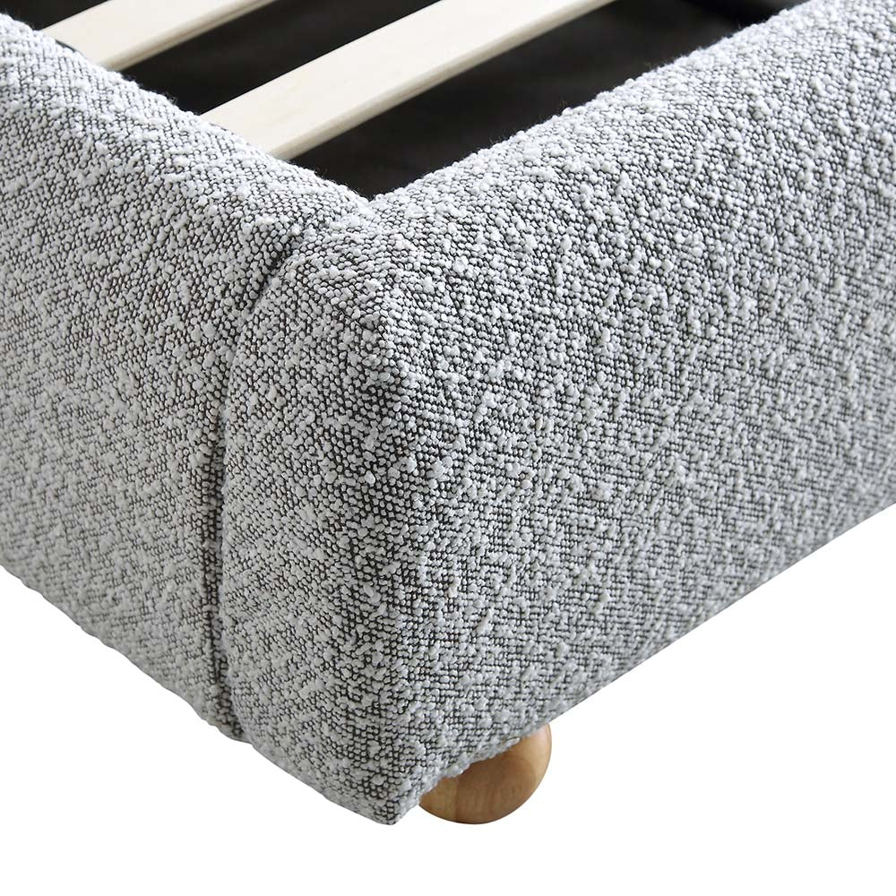 Lit coffre ottoman Egerie avec tête de lit incurvée et boucle gris brume