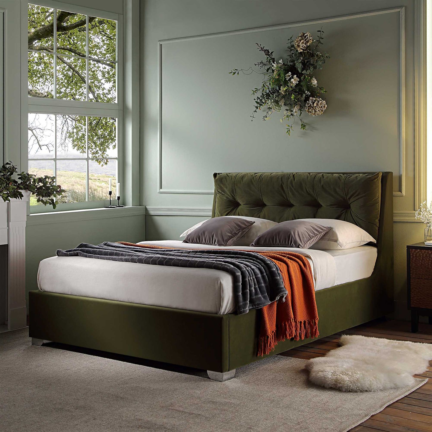 Lit ottoman de rangement en velours vert mousse Hadley