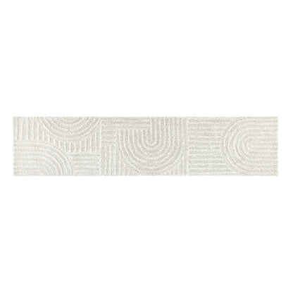 Tapis de couloir Geo Curve en laine de Nouvelle-Zélande touffetée à la main, couleur crème
