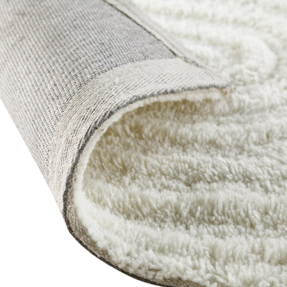 Tapis de couloir Geo Curve en laine de Nouvelle-Zélande touffetée à la main, couleur crème
