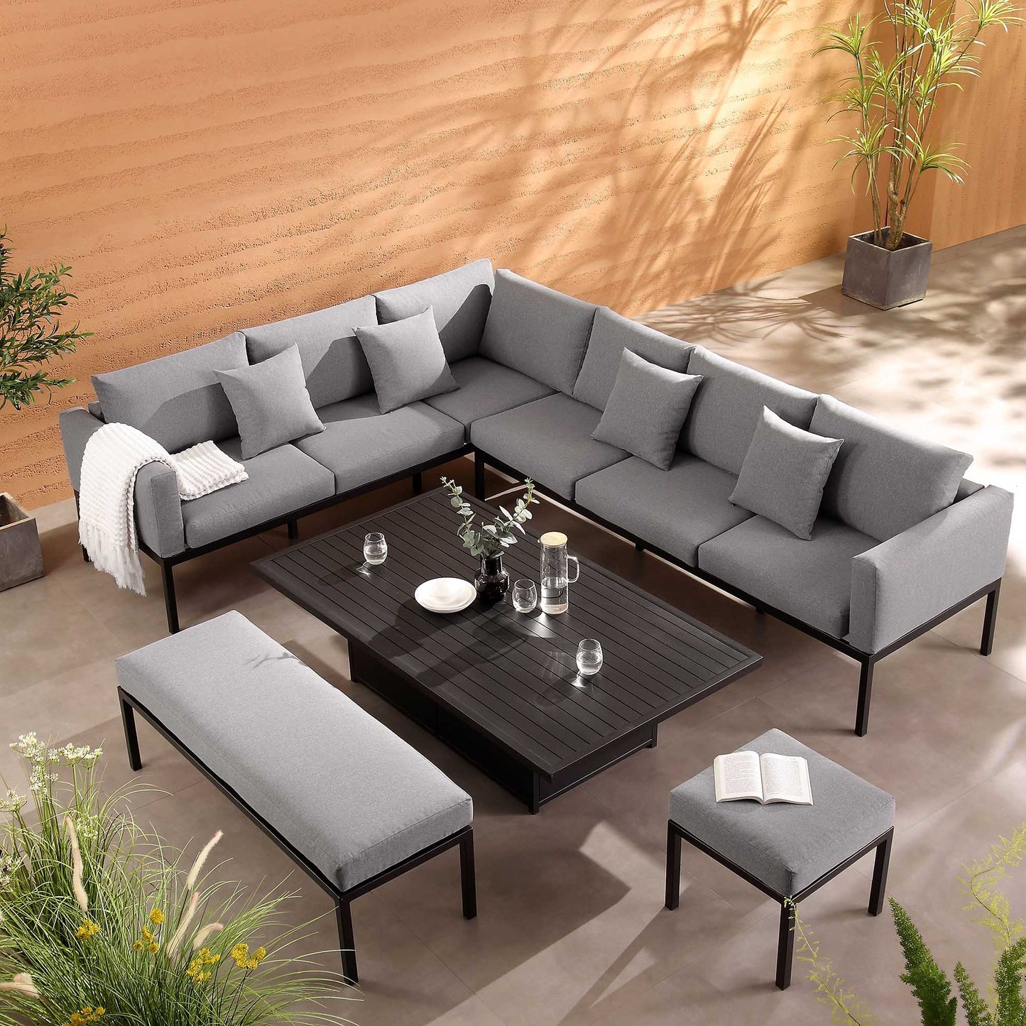 Ensemble de salle à manger d'angle Calabasas, grand format, en tissu et aluminium, avec table relevable, gris foncé