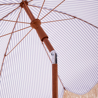 Parasol à franges inclinable à rayures bleues et blanches Gabriel