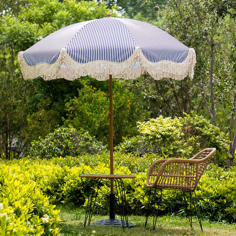 Parasol à franges inclinable à rayures bleues et blanches Gabriel