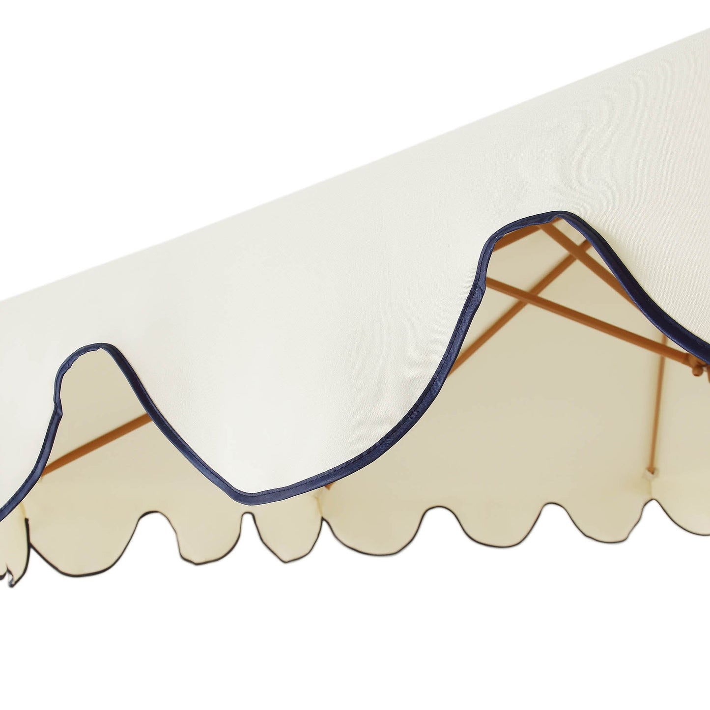 Parasol octogonal beige de 2,6 m à manivelle et inclinable avec bord festonné bleu marine