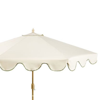 Parasol octogonal beige de 2,6 m à manivelle et inclinable avec bord festonné vert gazon
