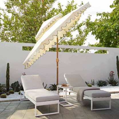 Parasol octogonal Fabienne Beige 3M à double manivelle et inclinable avec bord festonné vert