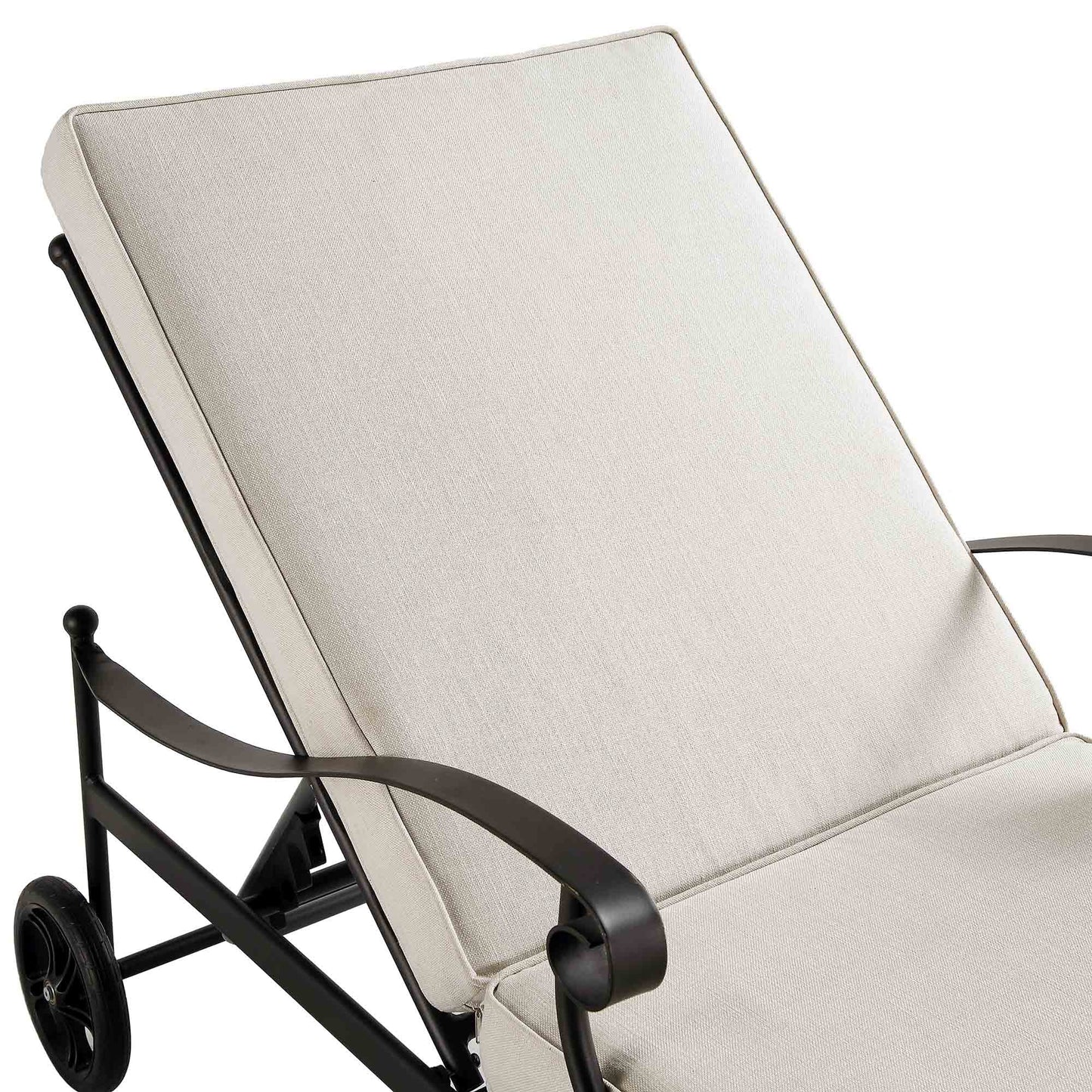 Chaise longue en métal Haymes avec roulettes