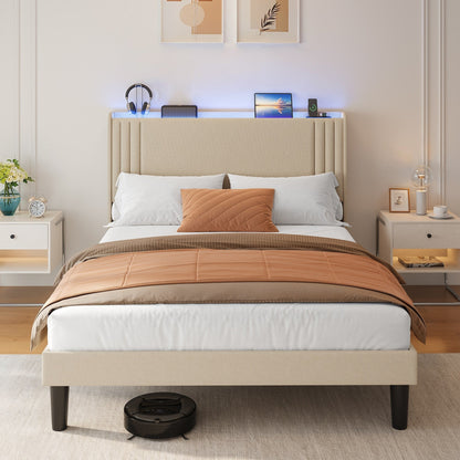 Lit Queen/Full à tête de lit capitonnée à canaux verticaux et dossier à oreilles