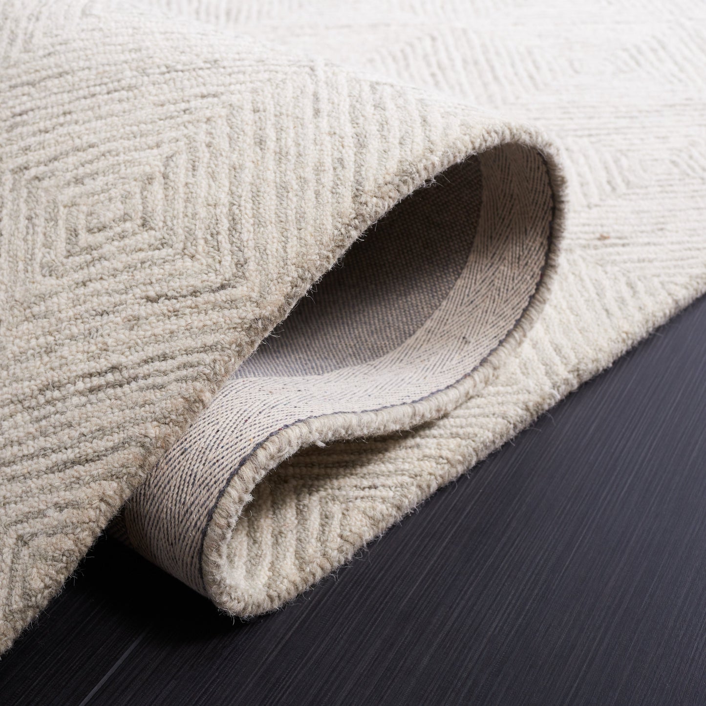 Tapis moderne en laine abstrait Yoshiya fait main SAFAVIEH