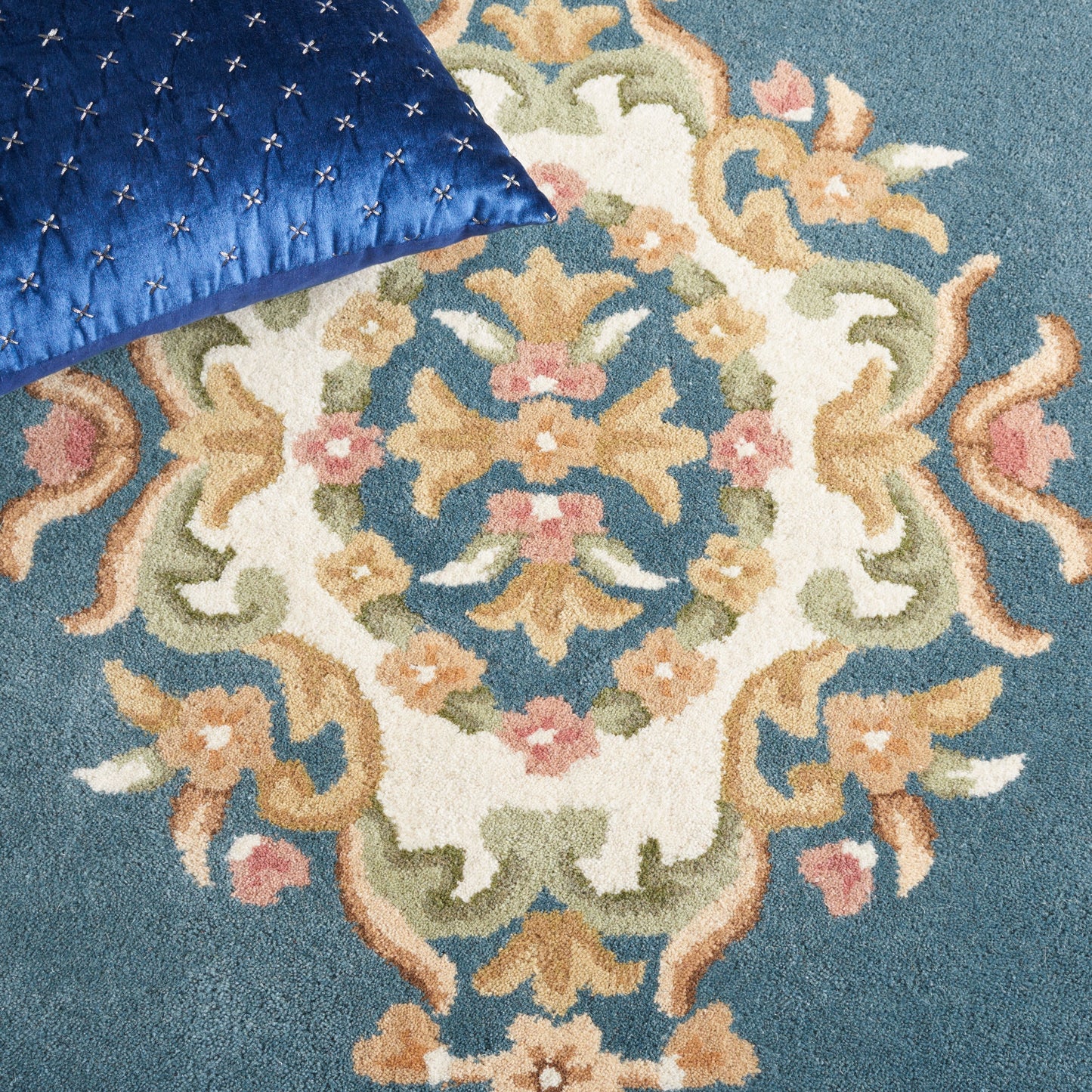 Tapis traditionnel en laine SAFAVIEH fait main, style Aubusson Hale.