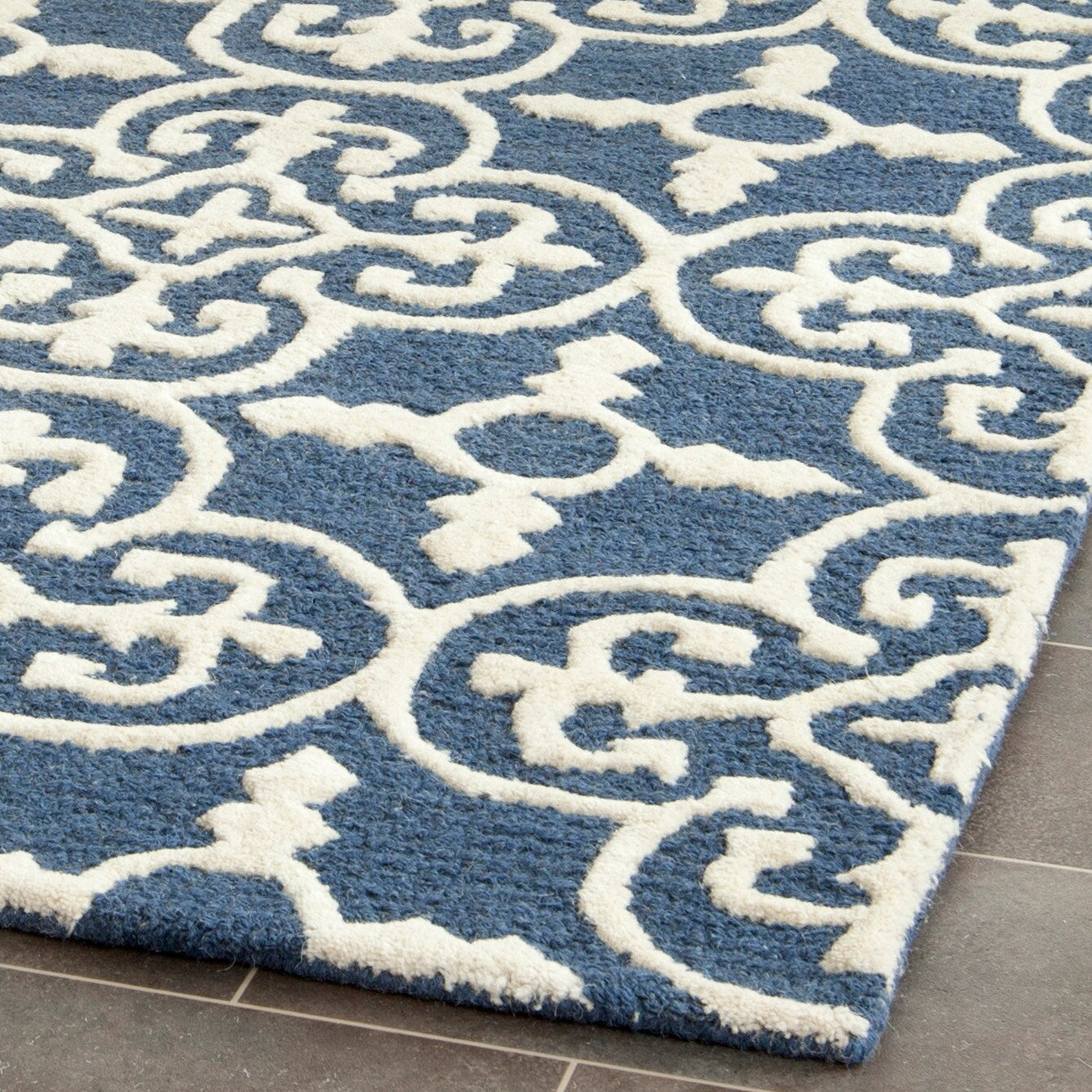 Tapis moderne en laine SAFAVIEH fait main Cambridge Shigemi