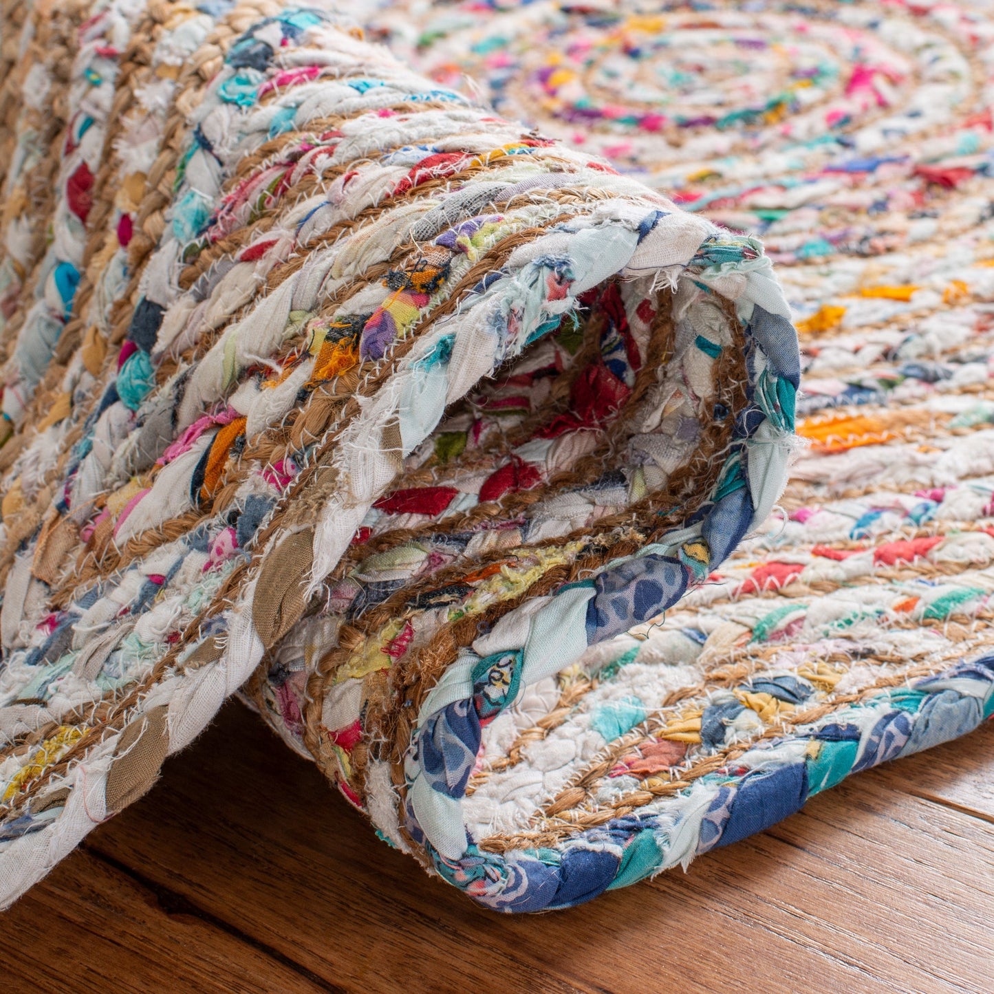 Tapis en jute côtier Eulogia de Cape Cod, fait main par SAFAVIEH