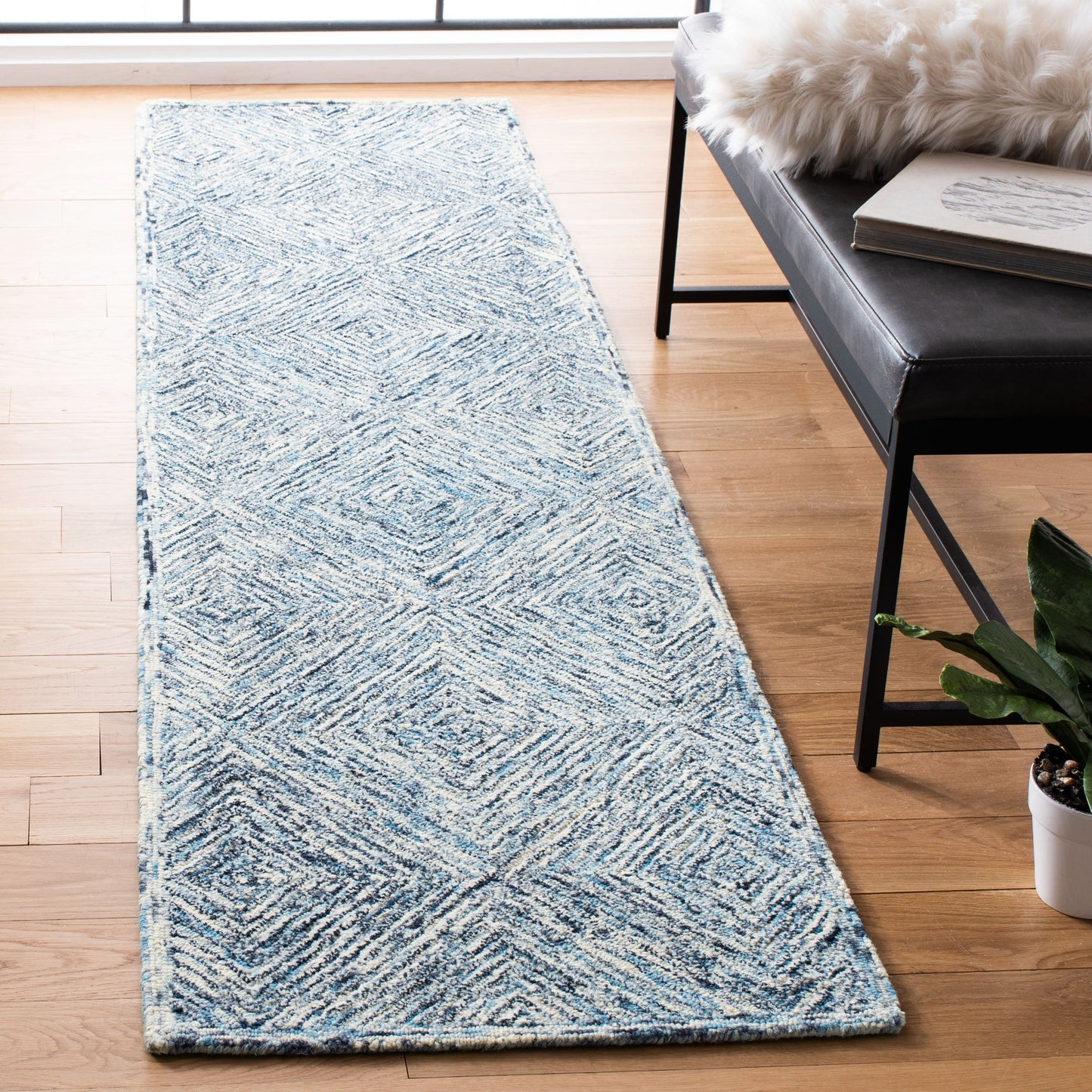 Tapis contemporain en laine Capri Blathnaid fait main SAFAVIEH