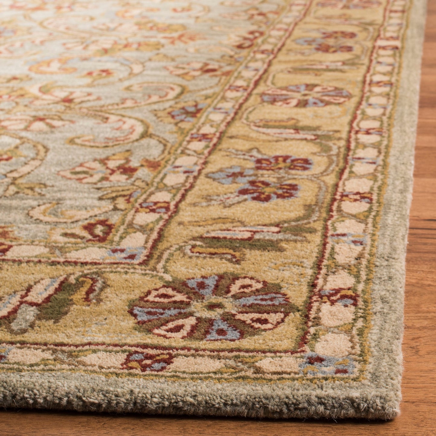 Tapis SAFAVIEH classique fait main en laine de Souheir traditionnel oriental