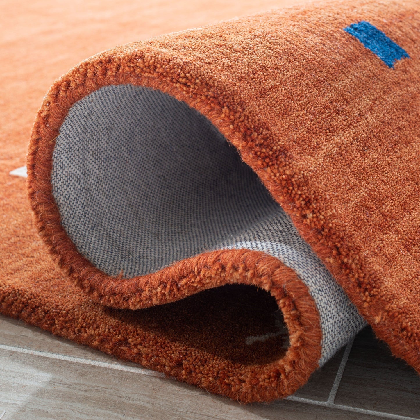 SAFAVIEH Tapis en laine à bordure Annelene Himalaya fait à la main