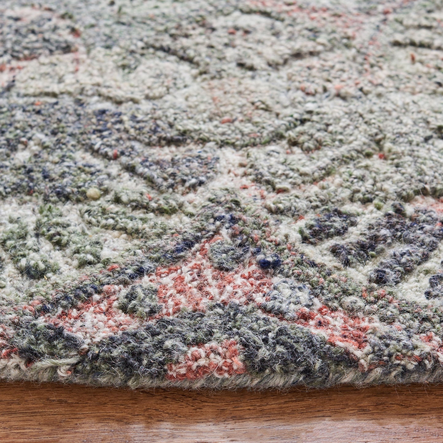 SAFAVIEH Tapis en laine à médaillon moderne Carlijn fait à la main