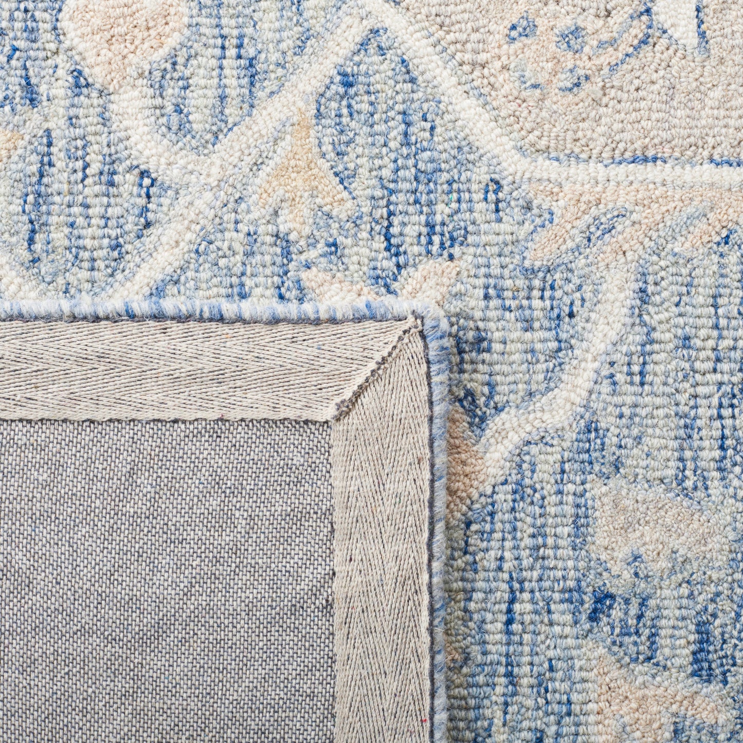 Tapis en laine SAFAVIEH à micro-boucles, motif médaillon Gulseven, fait main