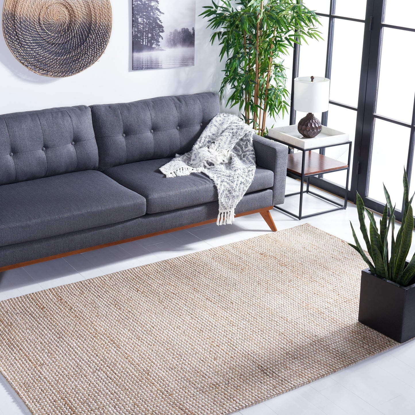 Tapis SAFAVIEH fait main en fibres naturelles Yareli, jute et laine.