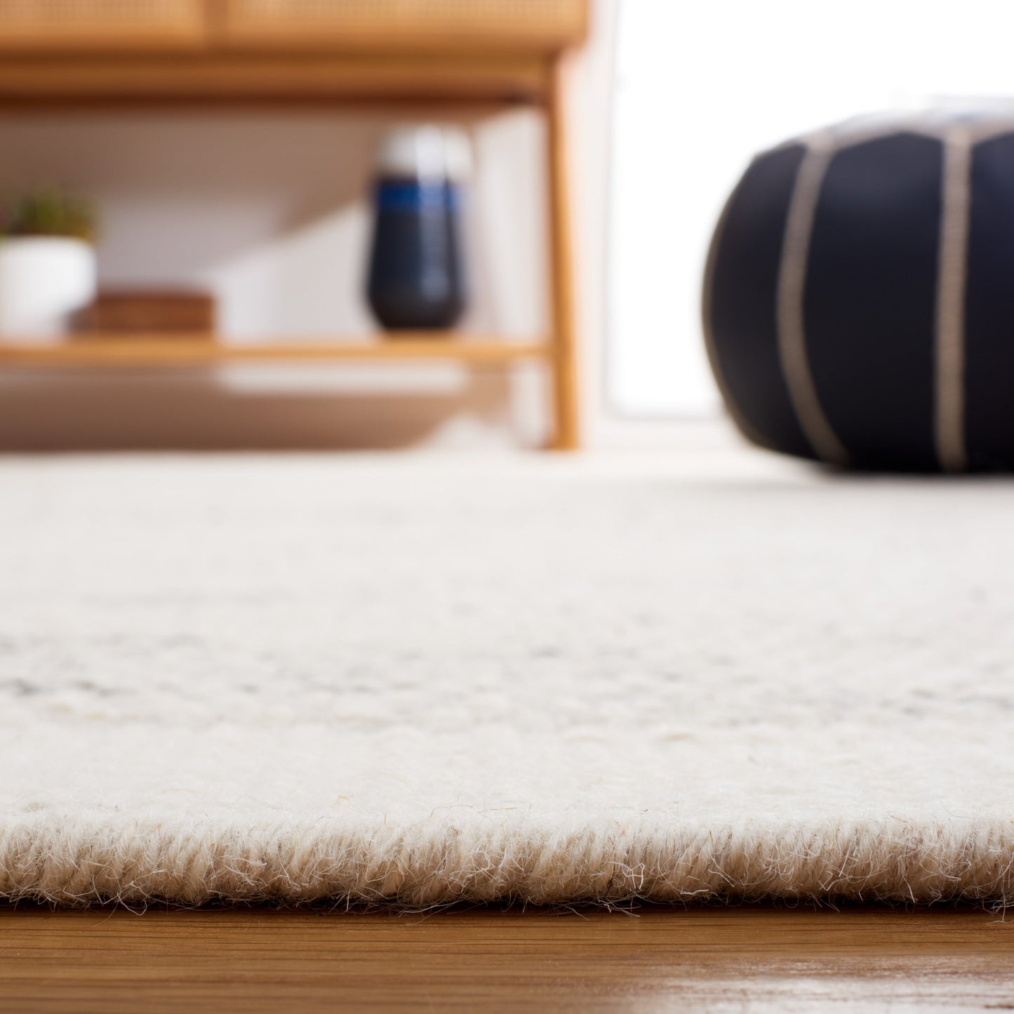 Tapis en laine Karie fait main du Vermont par SAFAVIEH