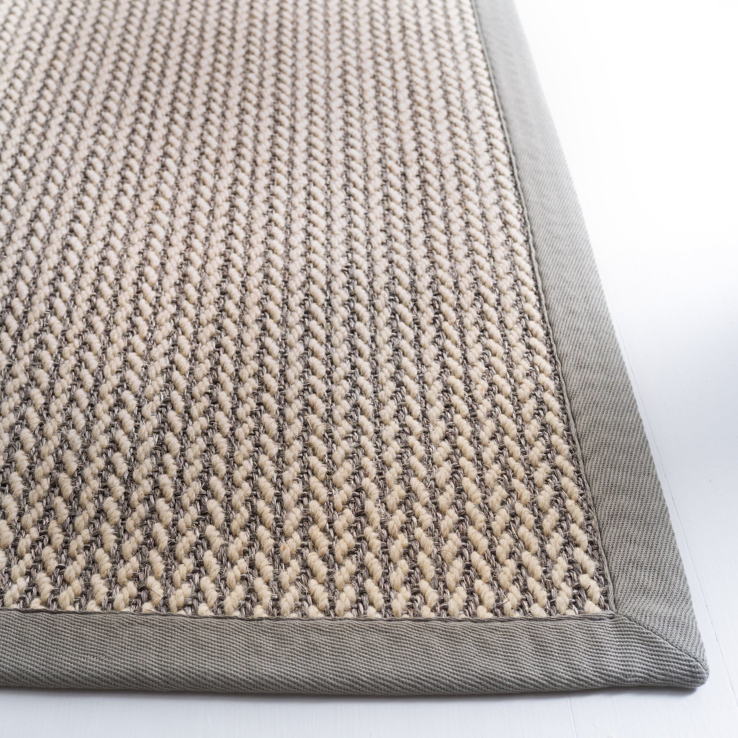 Tapis SAFAVIEH en fibres naturelles Evia, sisal et laine