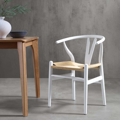 Chaise de salle à manger Hansel en bois tressé naturel, structure blanche