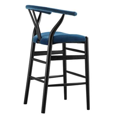 Tabouret de bar rembourré Hansel Wishbone, velours bleu et cadre noir