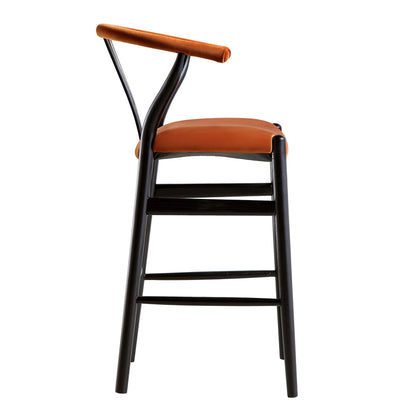 Tabouret de bar rembourré Hansel Wishbone, velours rouille et cadre noir