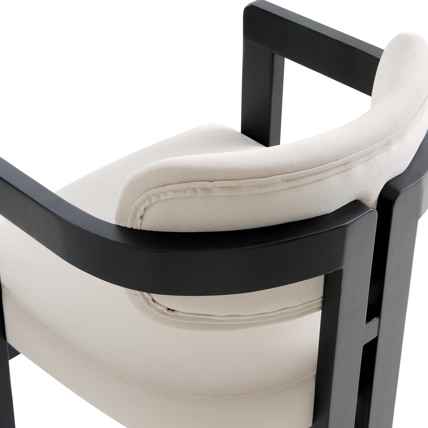 Chaise Stanford incurvée en velours champagne avec cadre en bois noir