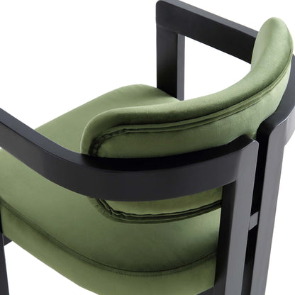 Chaise Stanford incurvée en velours vert mousse avec cadre en bois noir